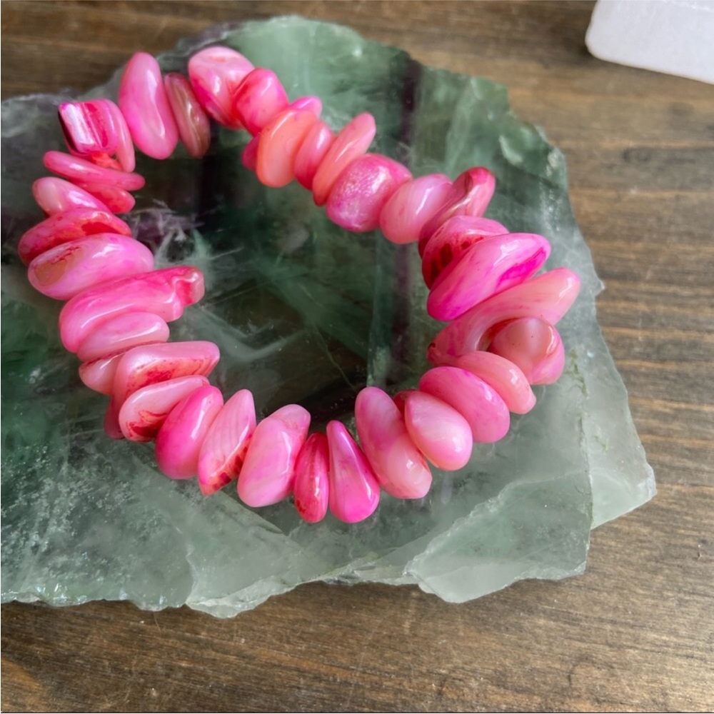 CORAL CHUNKY CHIPS BRACELET